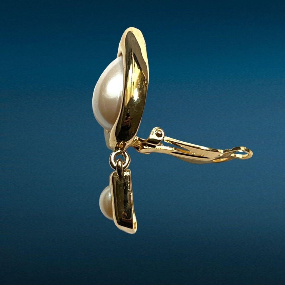 Givenchy Earrings Faux Pearl With Dangle Gold Tone Setting Clip On Vintage - Picture 2 of 6